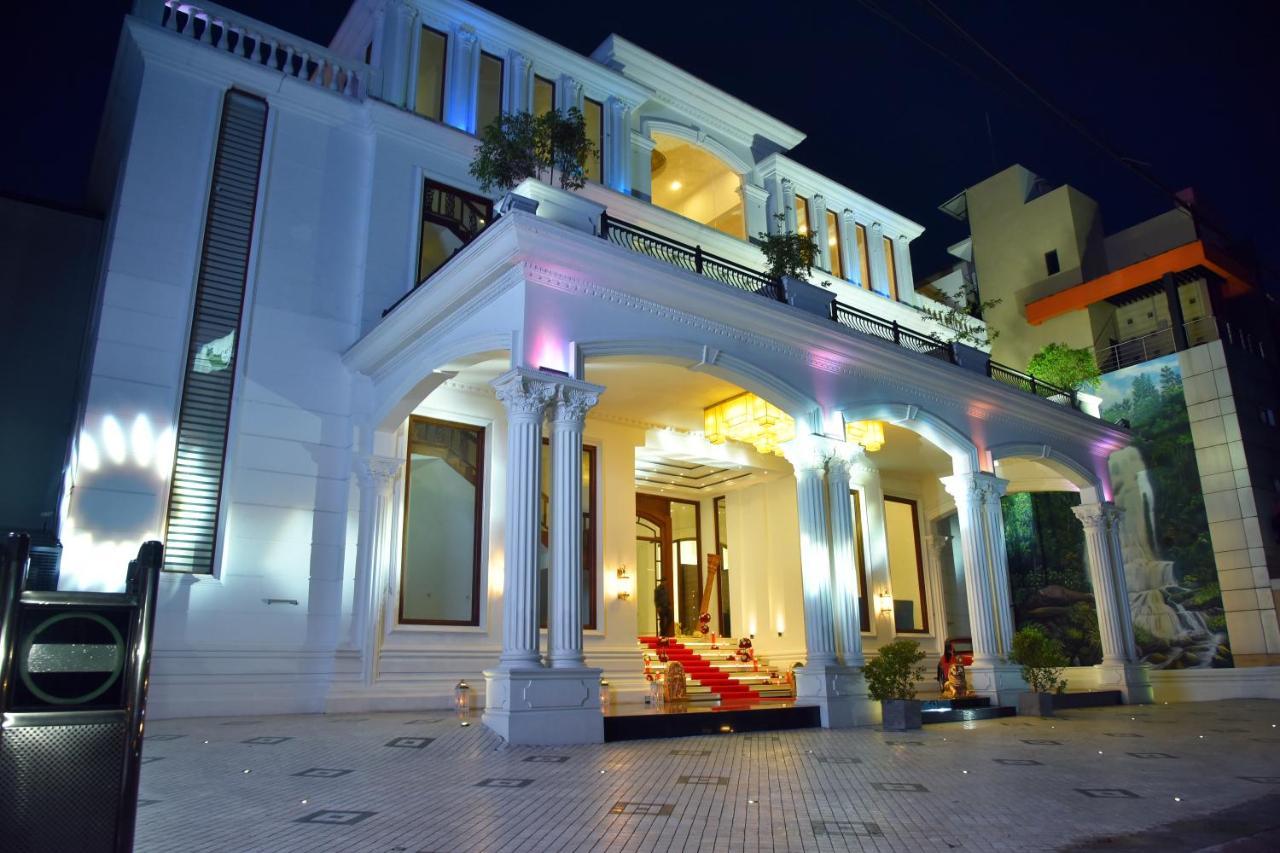 Hotel Queensbury Malabe Кадувела Экстерьер фото